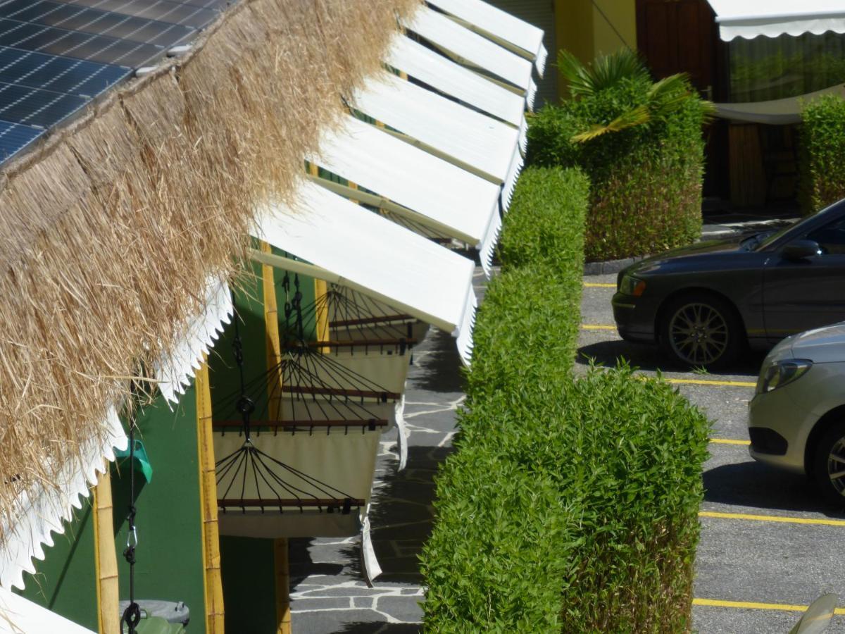 Bamboohouse Motel Riazzino Extérieur photo