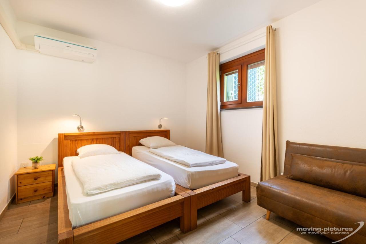 Bamboohouse Motel Riazzino Extérieur photo