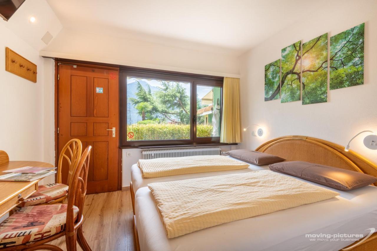 Bamboohouse Motel Riazzino Extérieur photo